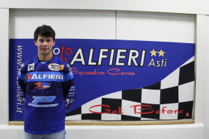 Alutto Filippo con maglia (1)